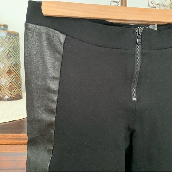 Alice + Olivia Lamb Leather Side Panel Black Leggings, Size 8 - Picture 7 of 9